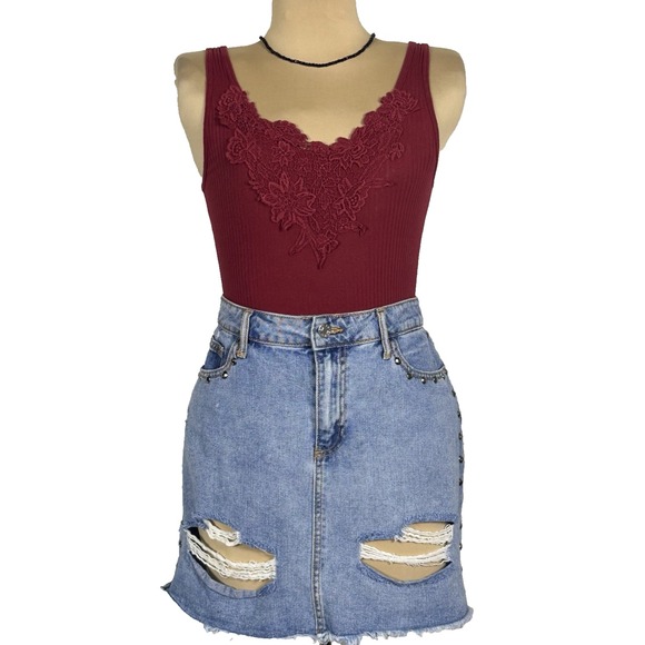 Y2K Guess Jeans Large Mini Denim Skirt Triangle Logo Embellished Trim Distressed - Picture 1 of 12